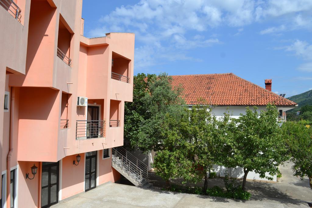Guesthouse Orlovic Μπούντβα Εξωτερικό φωτογραφία