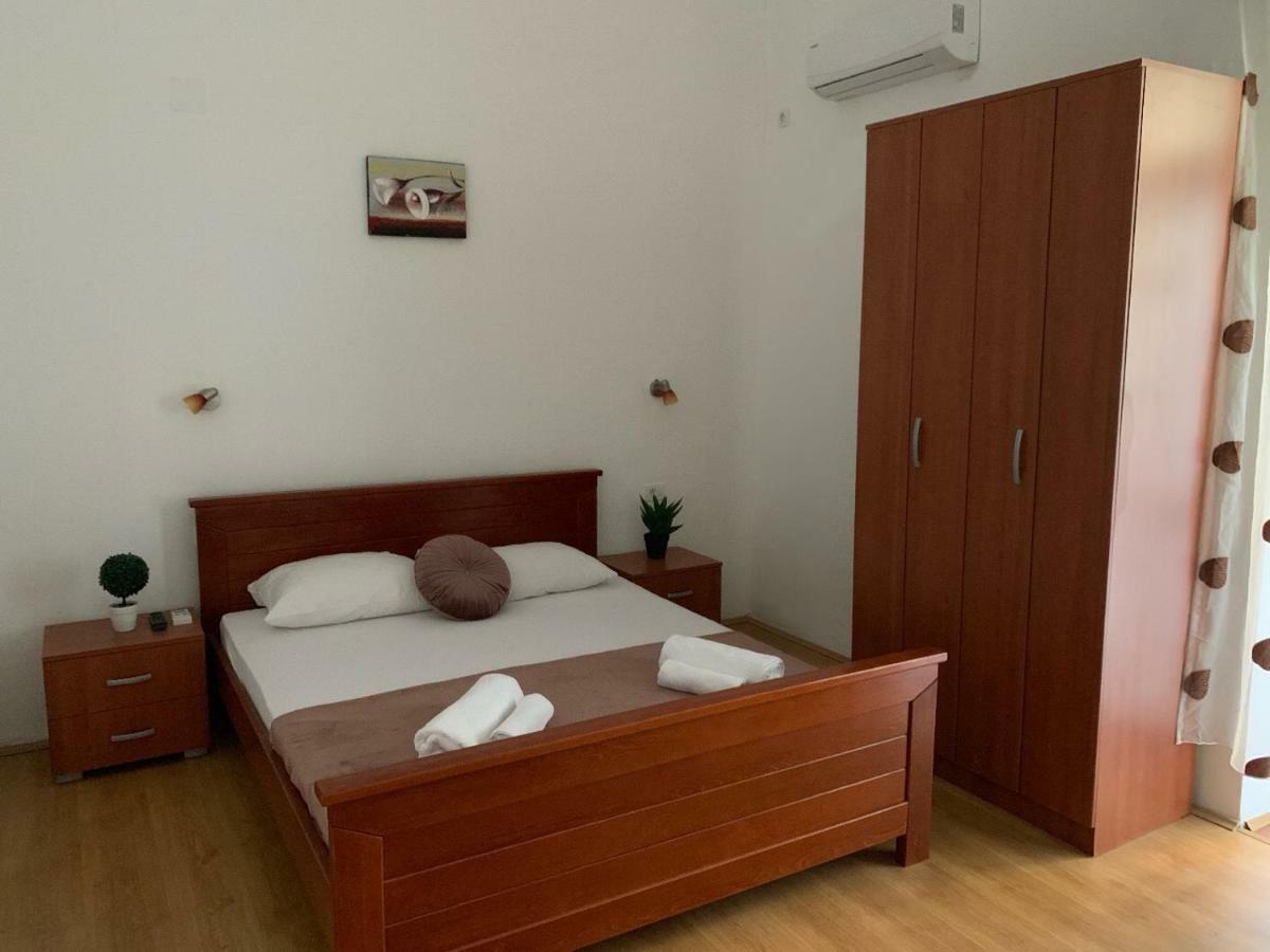 Guesthouse Orlovic Μπούντβα Εξωτερικό φωτογραφία