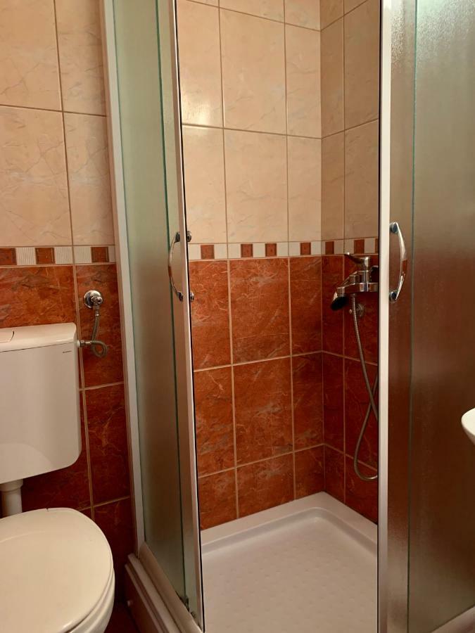 Guesthouse Orlovic Μπούντβα Εξωτερικό φωτογραφία