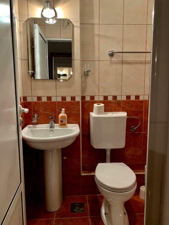 Guesthouse Orlovic Μπούντβα Εξωτερικό φωτογραφία