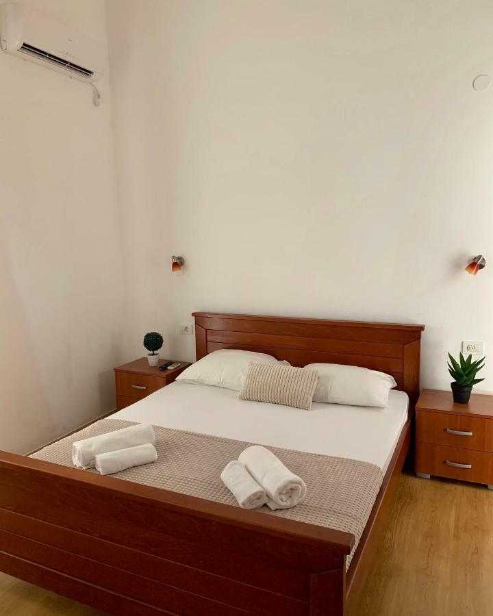 Guesthouse Orlovic Μπούντβα Εξωτερικό φωτογραφία